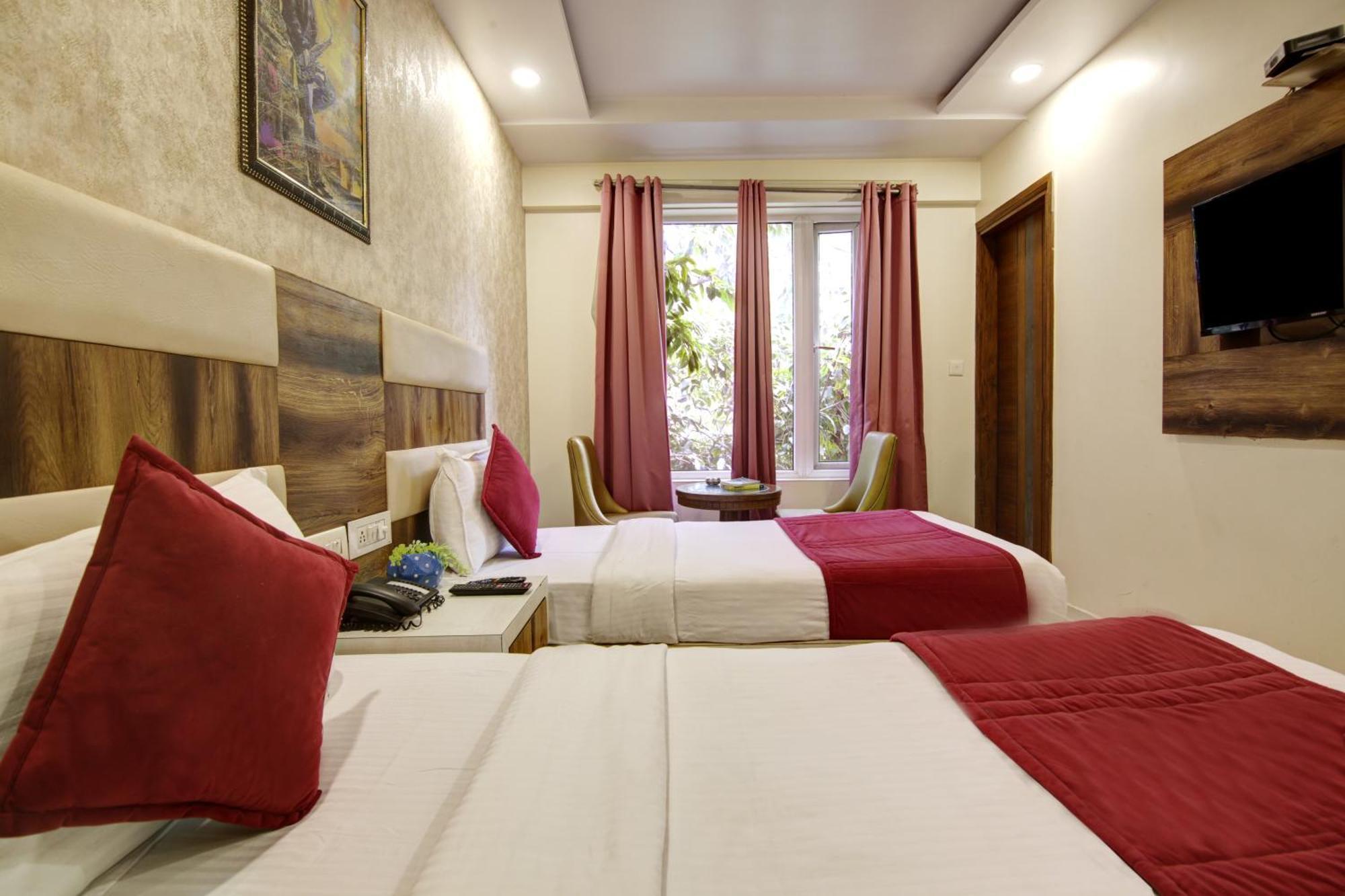 The Shanti Plaza - New Delhi Exterior photo