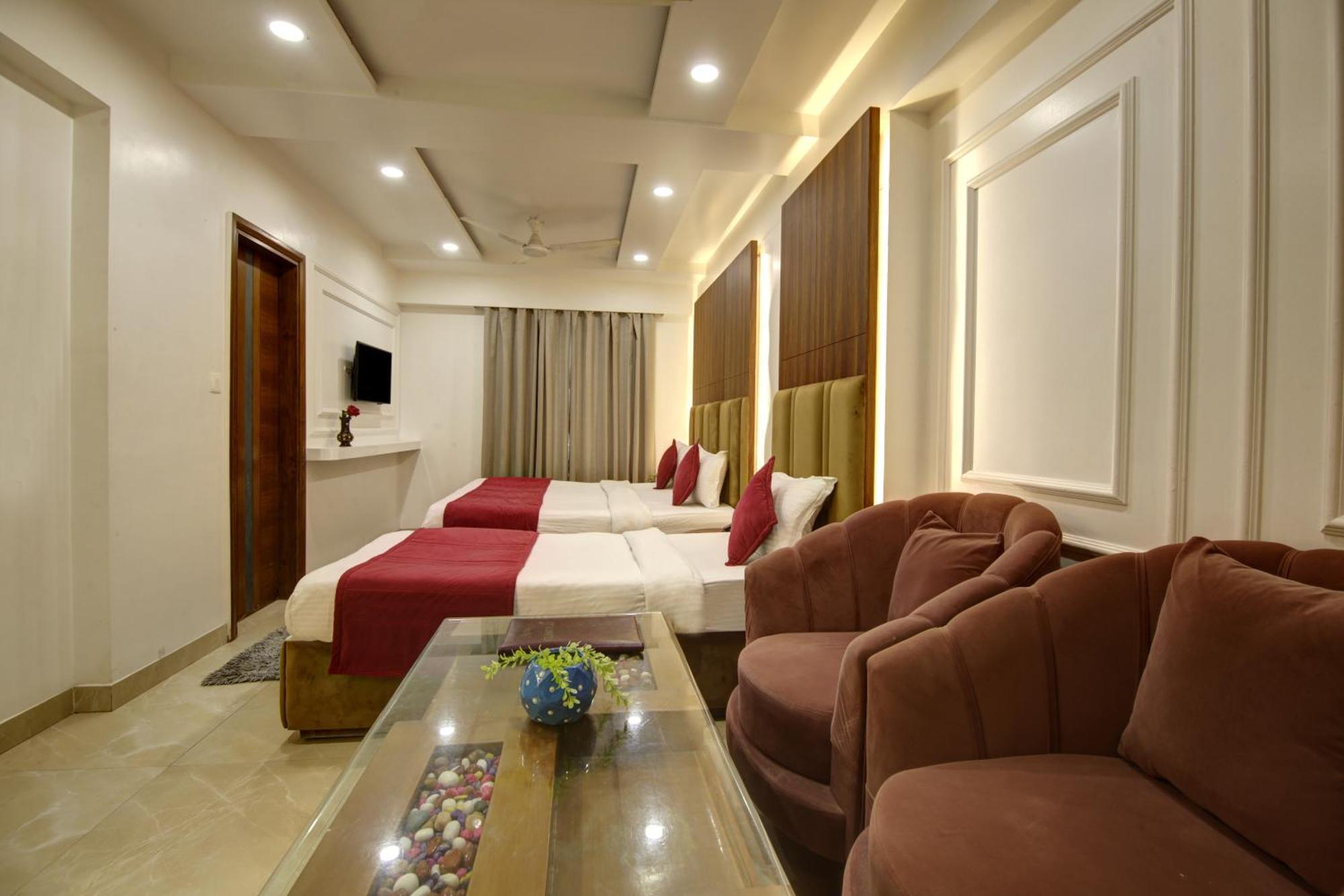 The Shanti Plaza - New Delhi Exterior photo