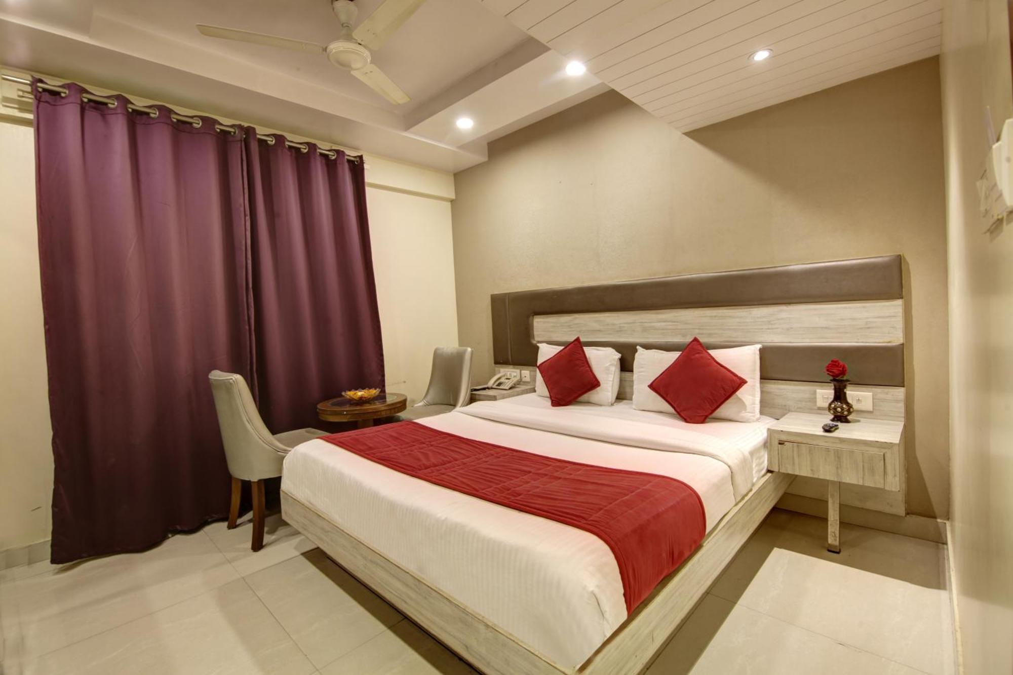 The Shanti Plaza - New Delhi Exterior photo