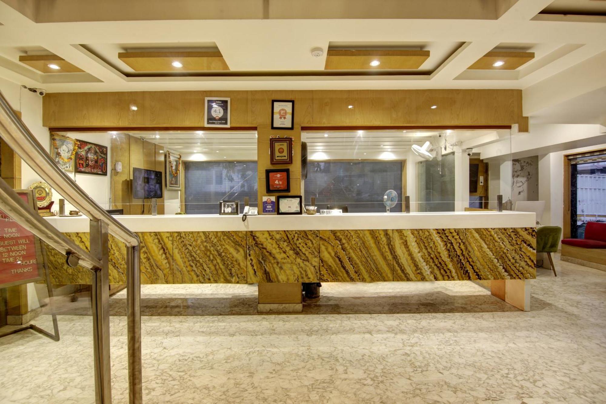 The Shanti Plaza - New Delhi Exterior photo