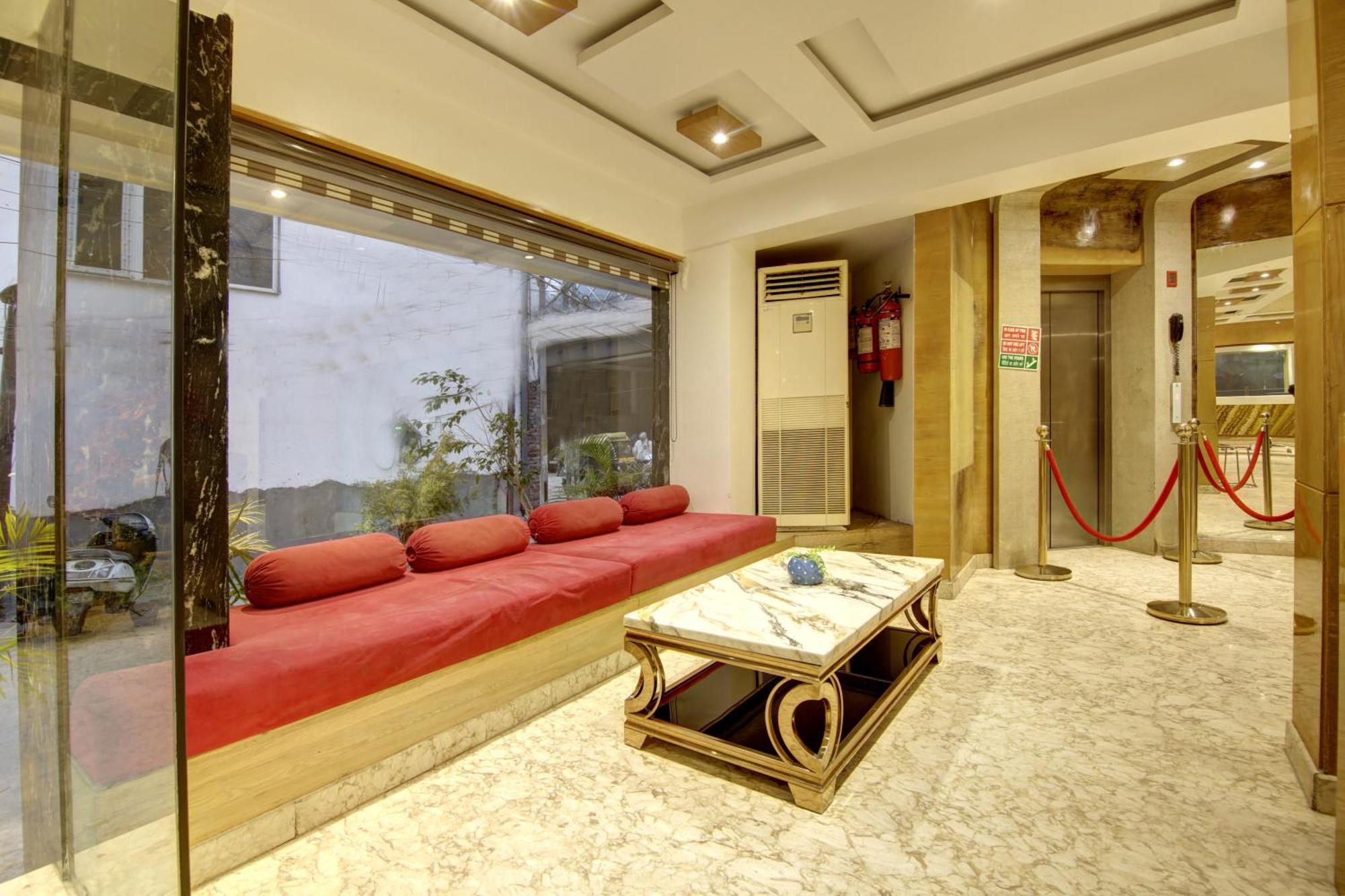 The Shanti Plaza - New Delhi Exterior photo