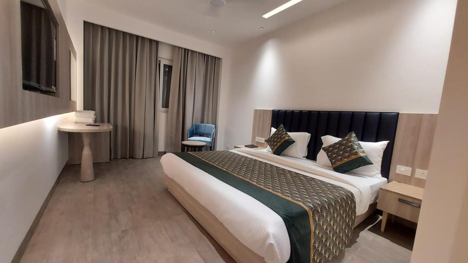 The Shanti Plaza - New Delhi Exterior photo