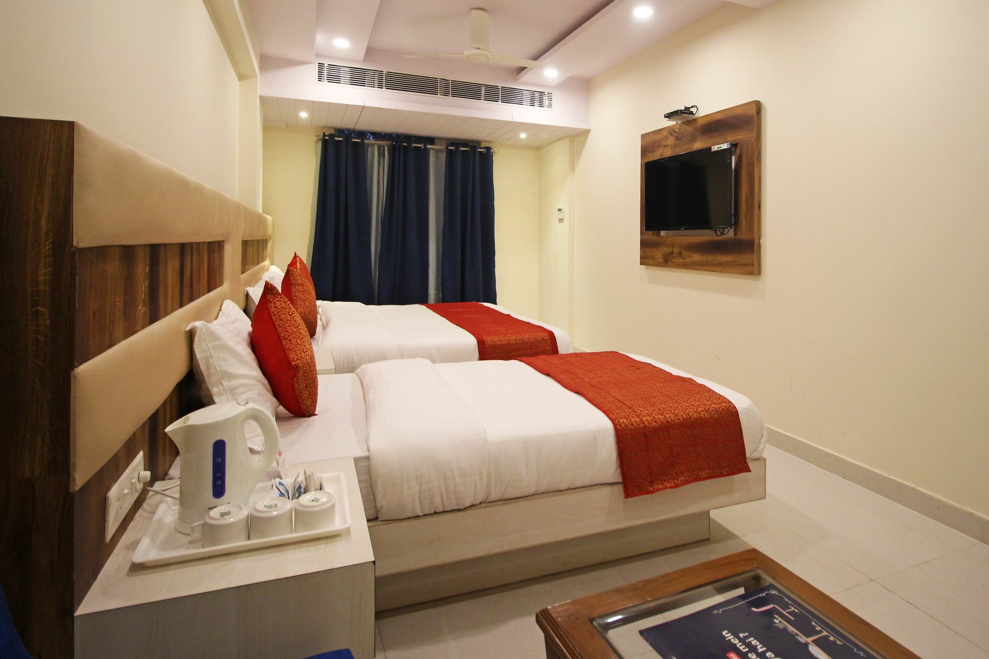 The Shanti Plaza - New Delhi Exterior photo